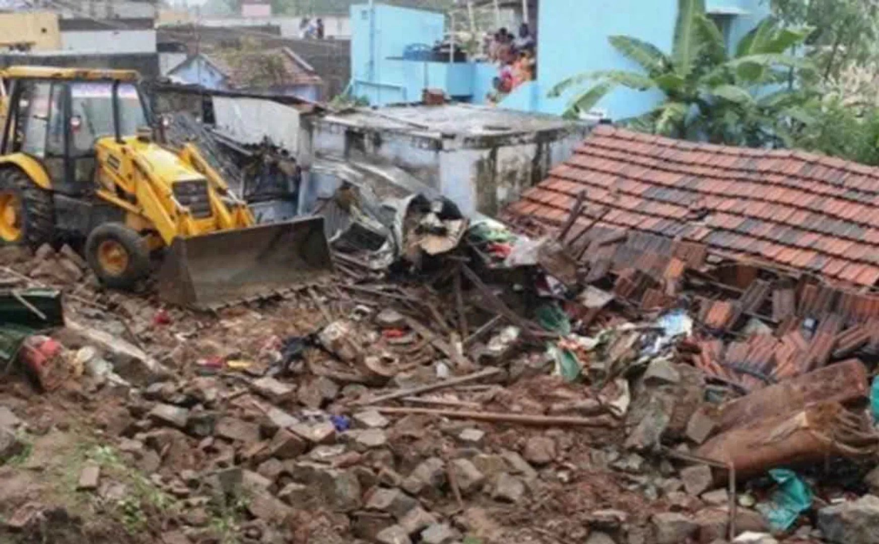 coimbatore district mettuppalayam area wall collapsed incident police 