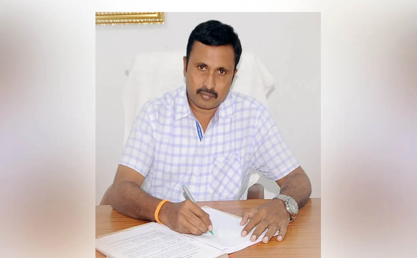 erode district new public relationship officer satheesh kumar appointed tn govt 