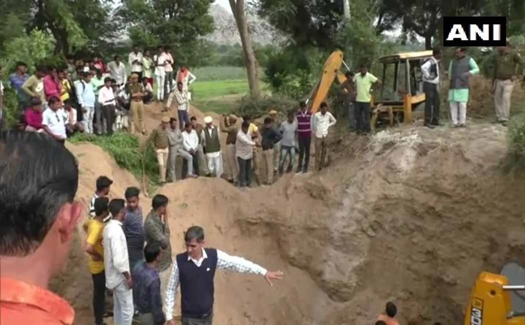 rajasthan state sirohi place 5 children deep borewell 15 feet sdrf 
