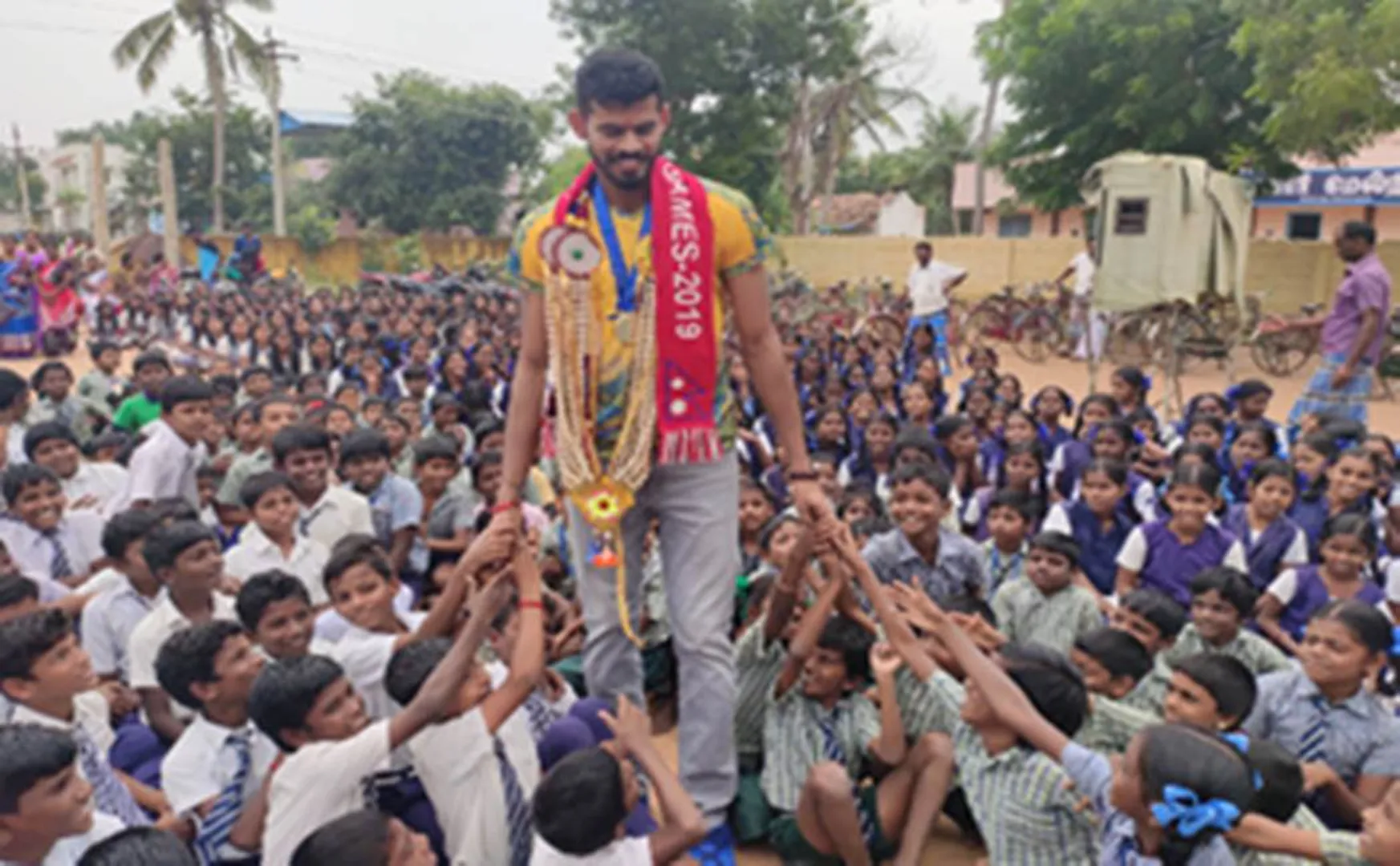  Volley-Ball-India-Team-Captain-Jerome vinith-Gold-Medal