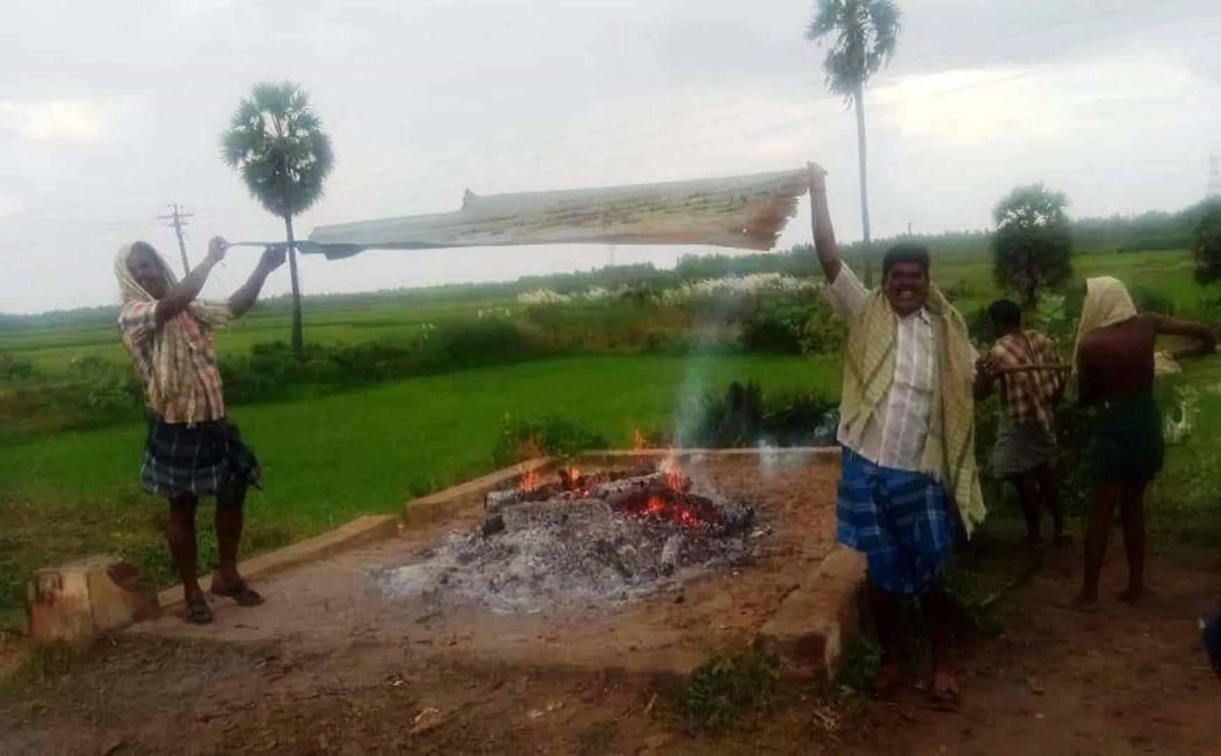 PUDUKKOTTAI DISTRICT KEERAMANGALAM VILLAGE NOT GET FACILITIES PEOPLES SHOCK 