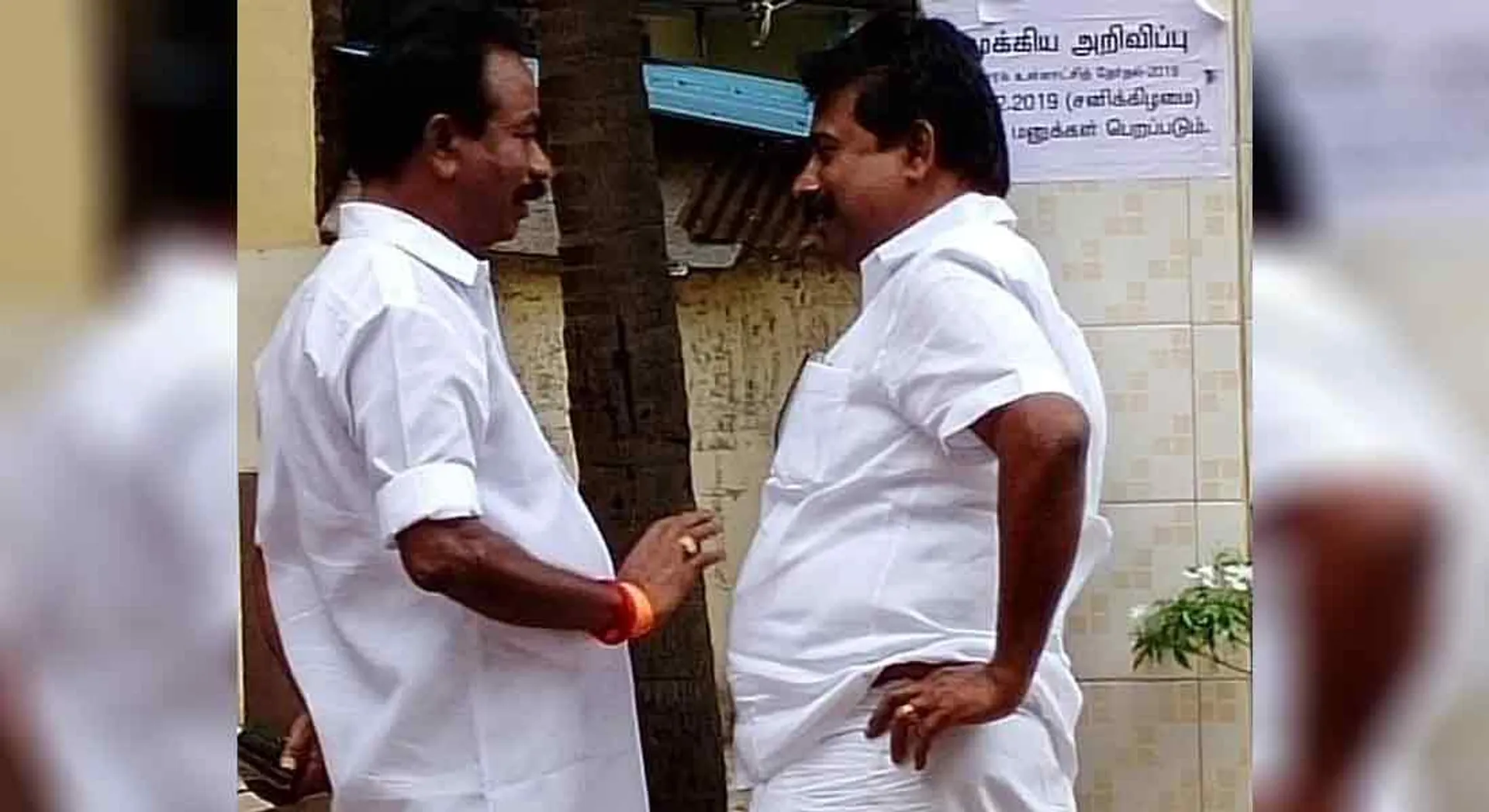 "Is this the way Jayalalithaa showed up?" Local government bargaining ADMK with DMK?