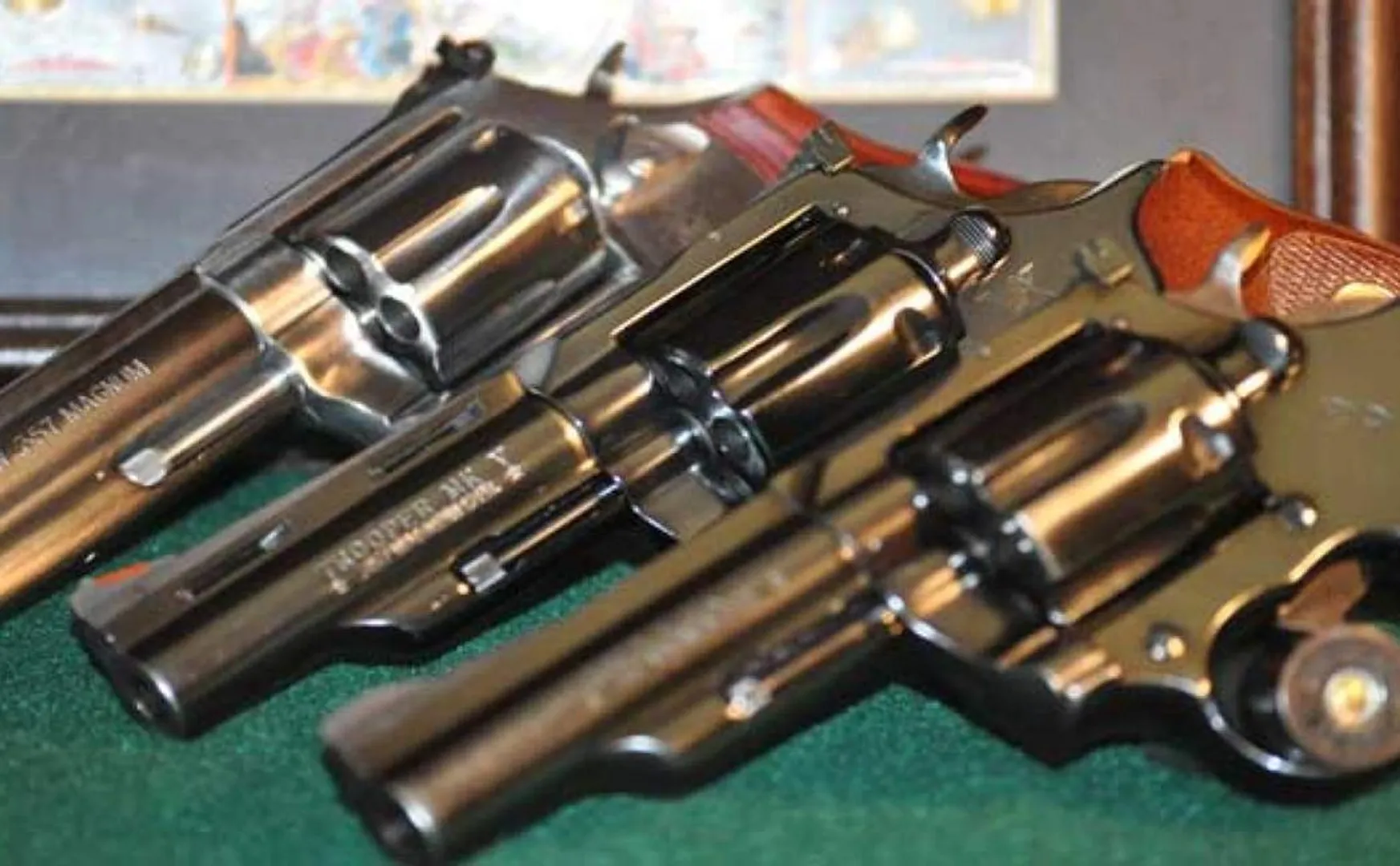1400 rifles handed over to police in Erode