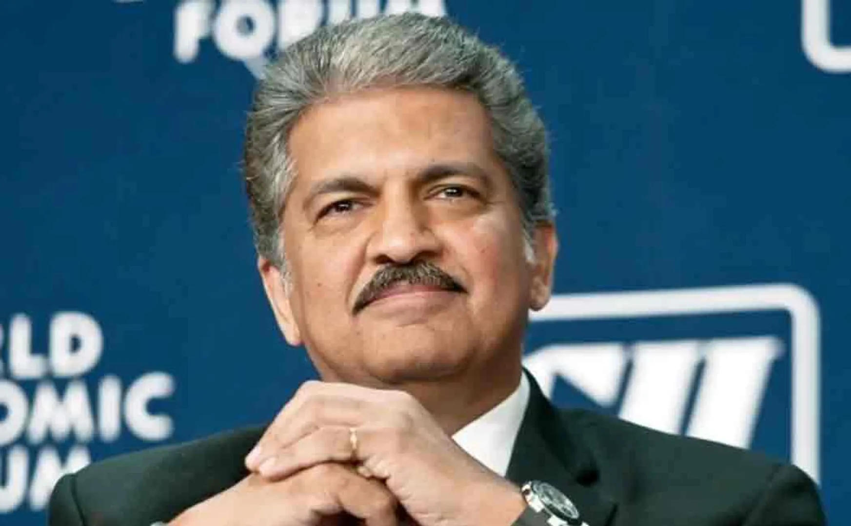 anand mahindra to resign his chairman post of mahindra and mahindra