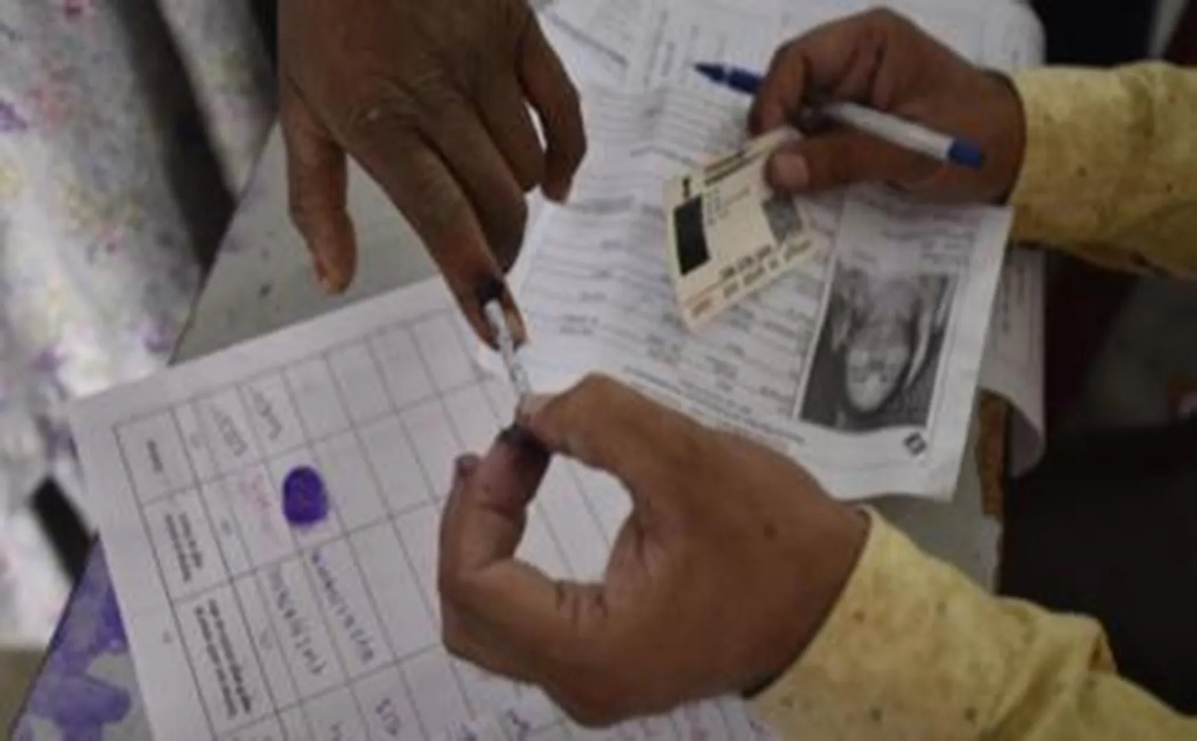  Local body election-Government officer-Suspends  