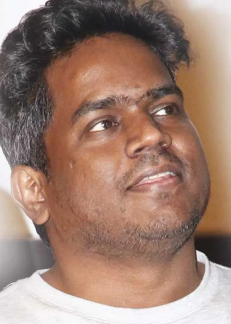 /idhalgal/cinikkuttu/there-no-reality-it-juvansankar-raja
