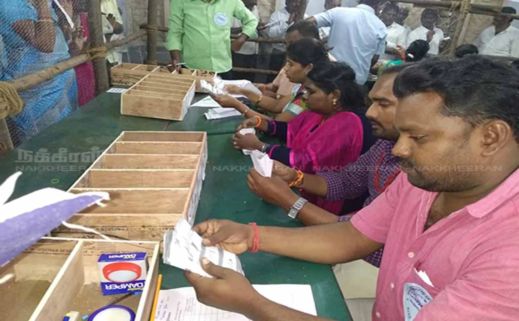 local body election results salem district details admk vs dmk parties 