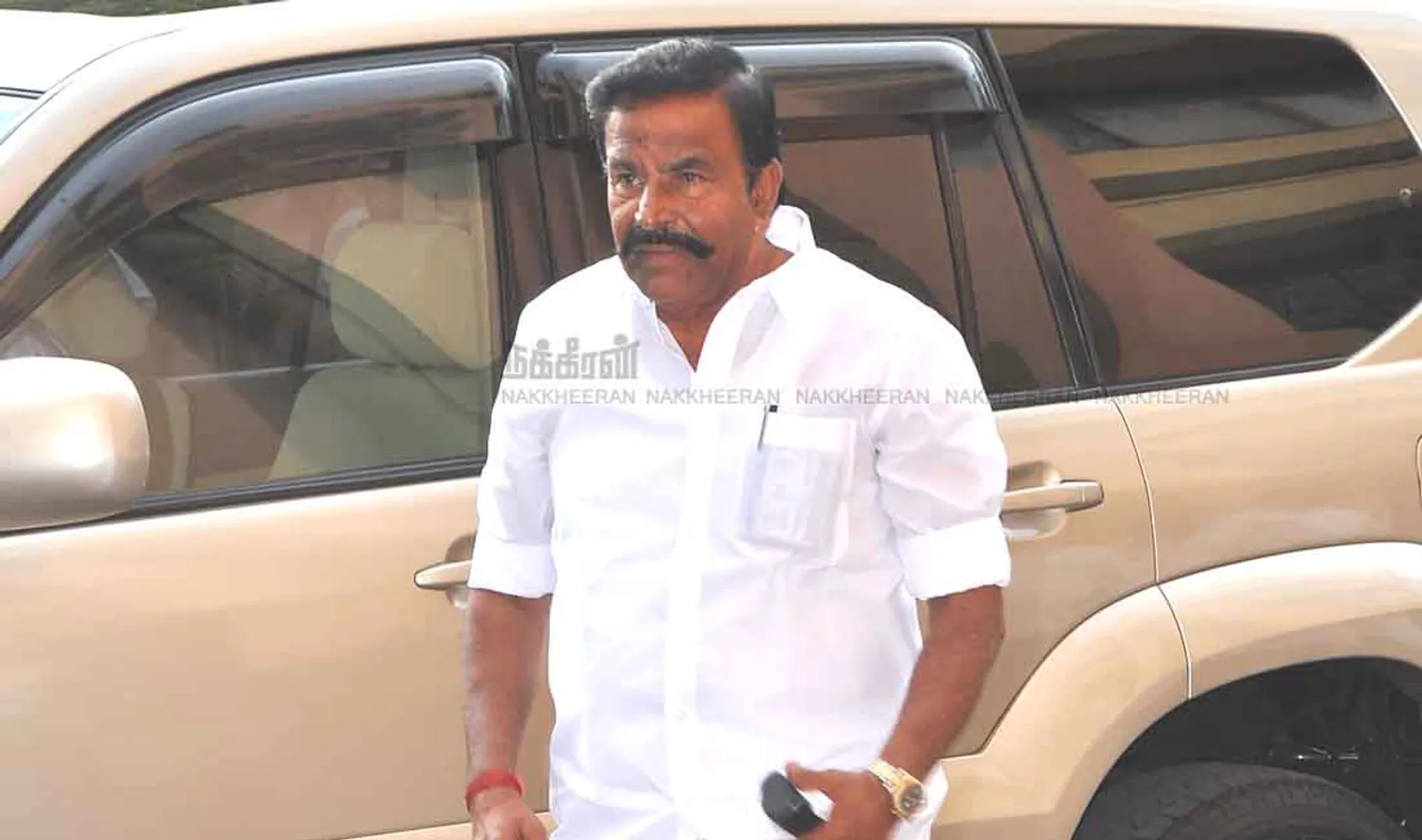 kn nehru dmk