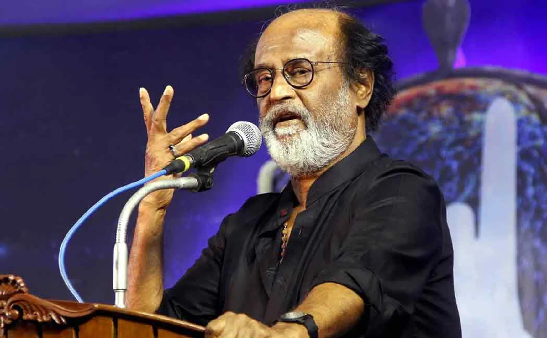 dravidian group files complaint on rajinikanth over his statement about periyar