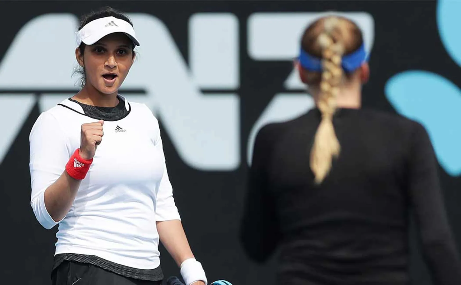 Sania Mirza wins Hobart International Women's doubles title