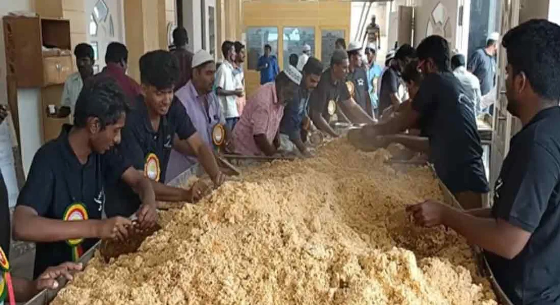 More than 15 thousand people at Gandhuri Festival