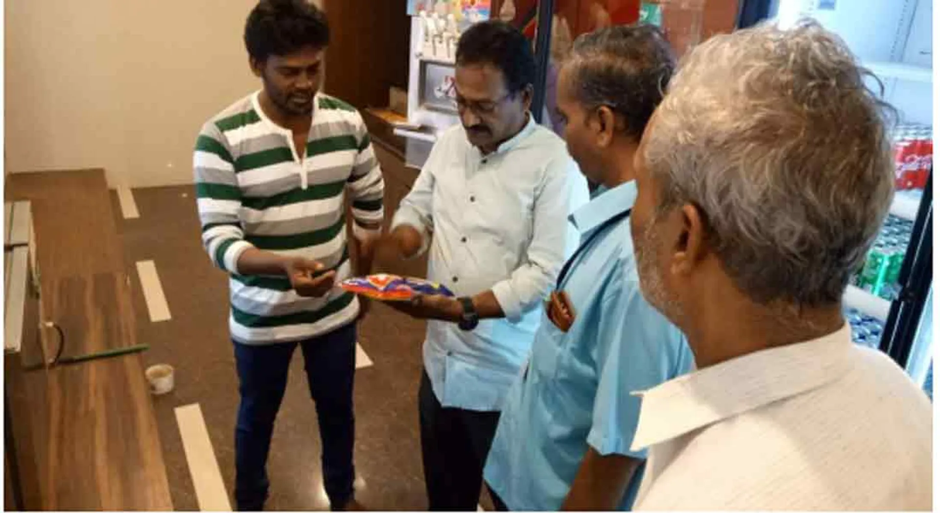  Sudden study of food safety officials ... the destruction of substandard food items at the movie theater