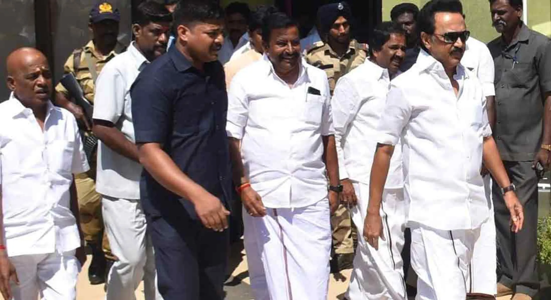  Who are the new District Secretaries in DMK? 