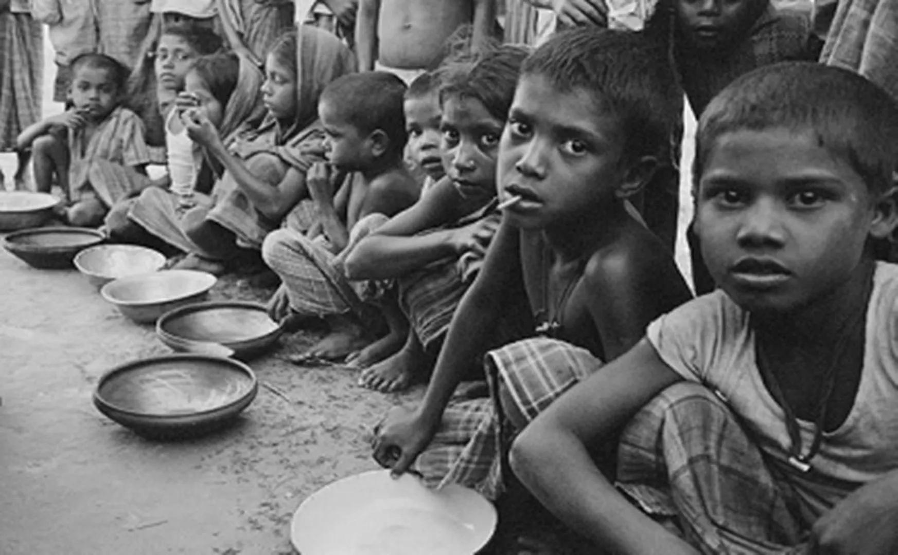 10 lakh crores a year in India- Indian people sleeping without food for 17 crore