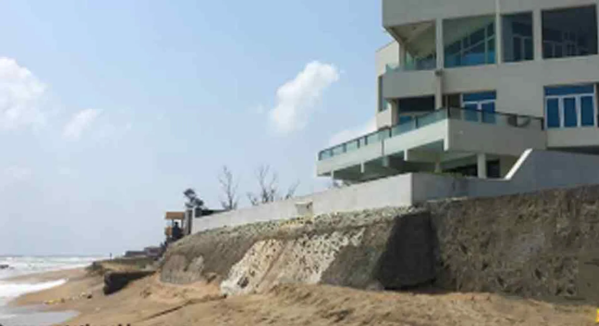  Government orders filing of illegal buildings in Chennai East coast