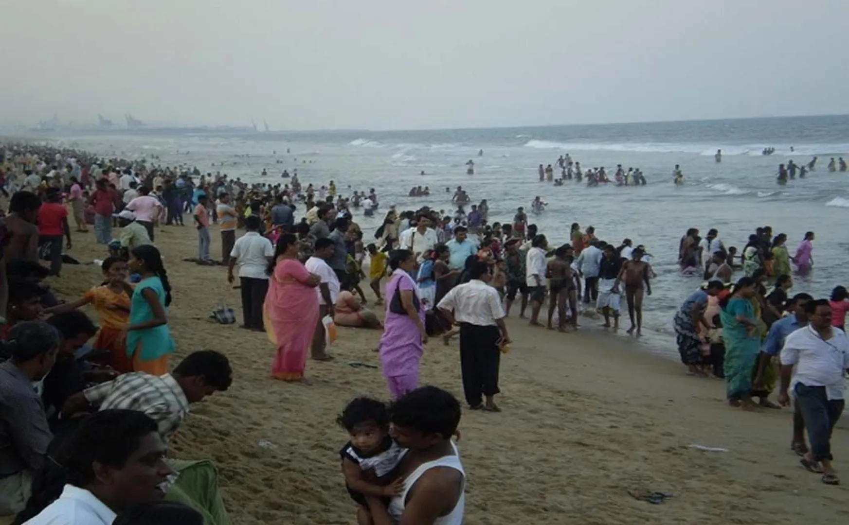 chennai marina beach  loop road high court government 