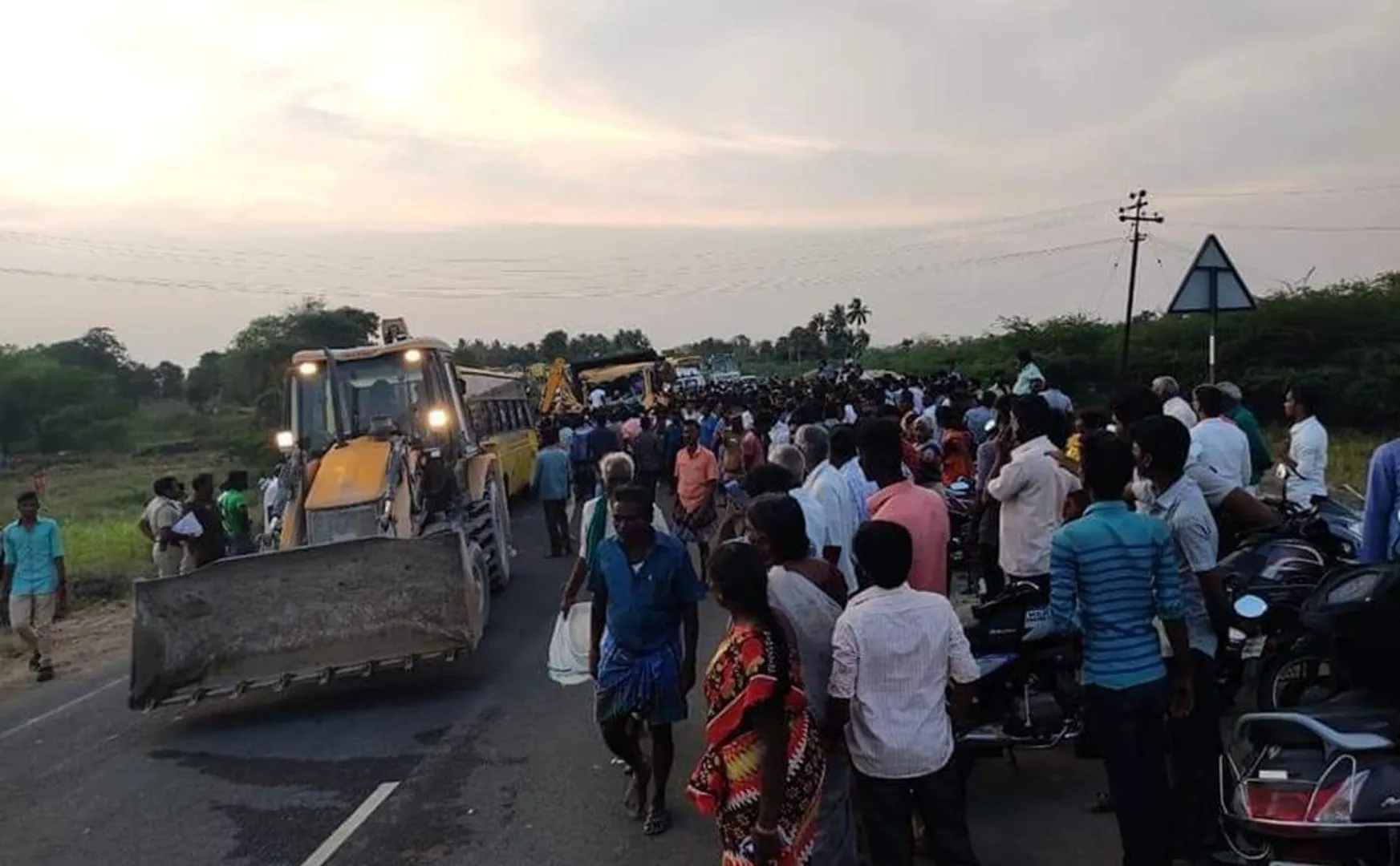 High speed trucks in Ariyalur 