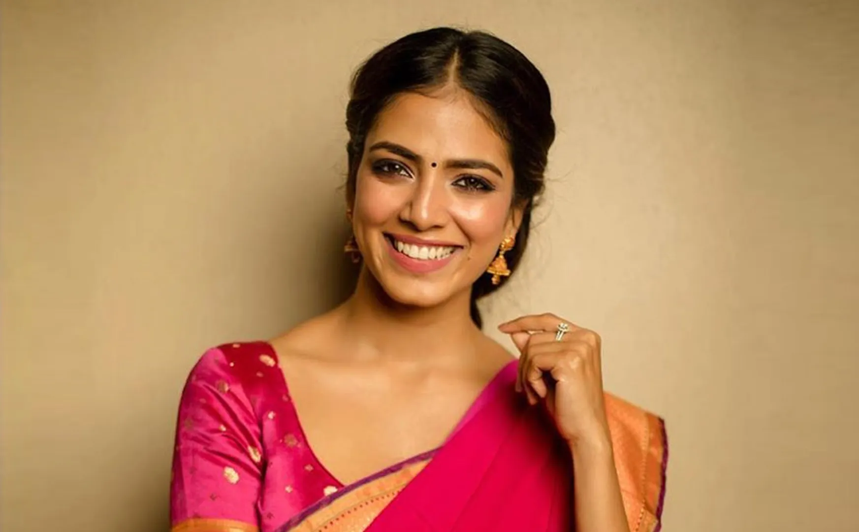 actress Malavika mohan photos