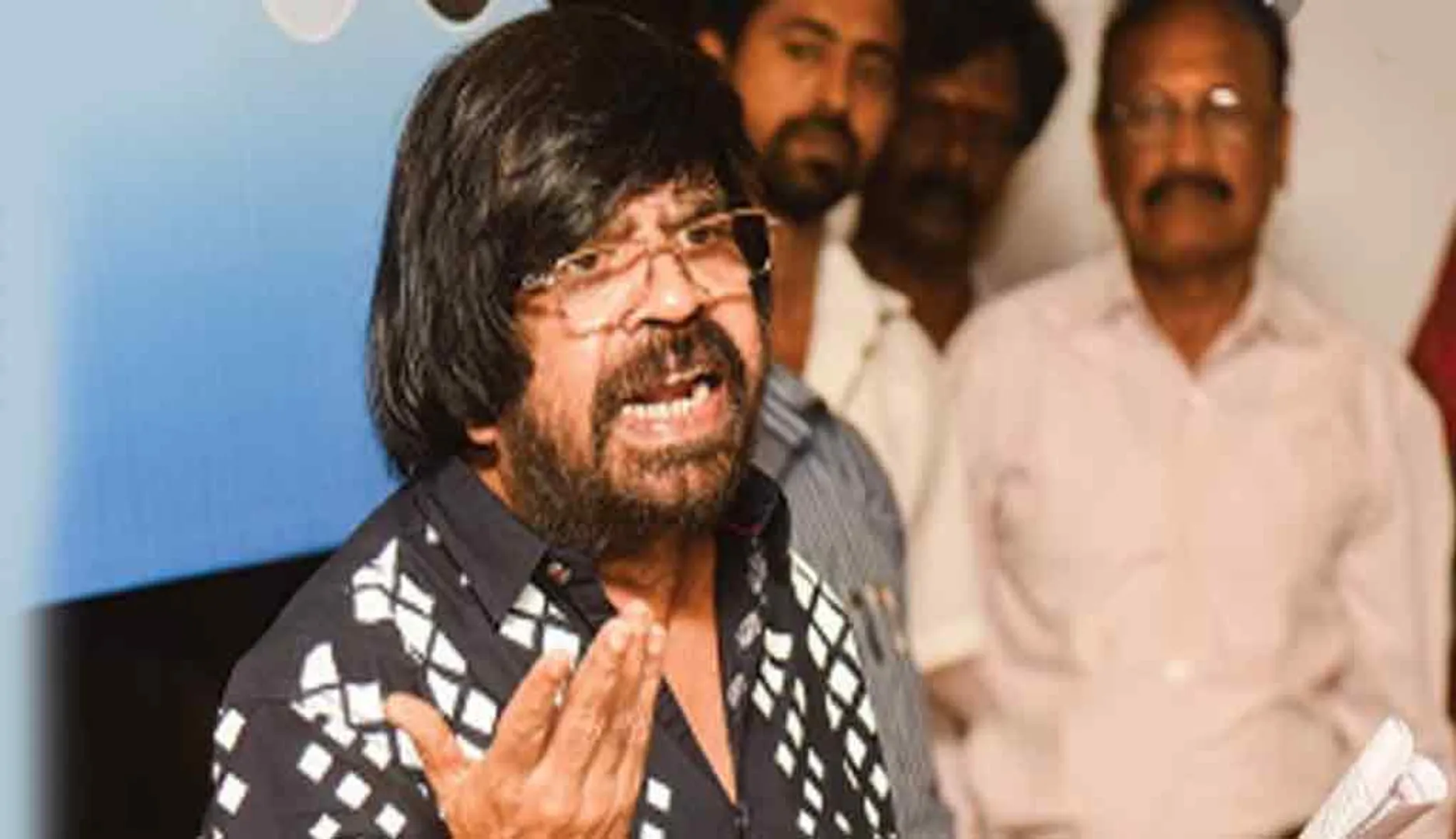 darbar issue-TR Rajender Question !!