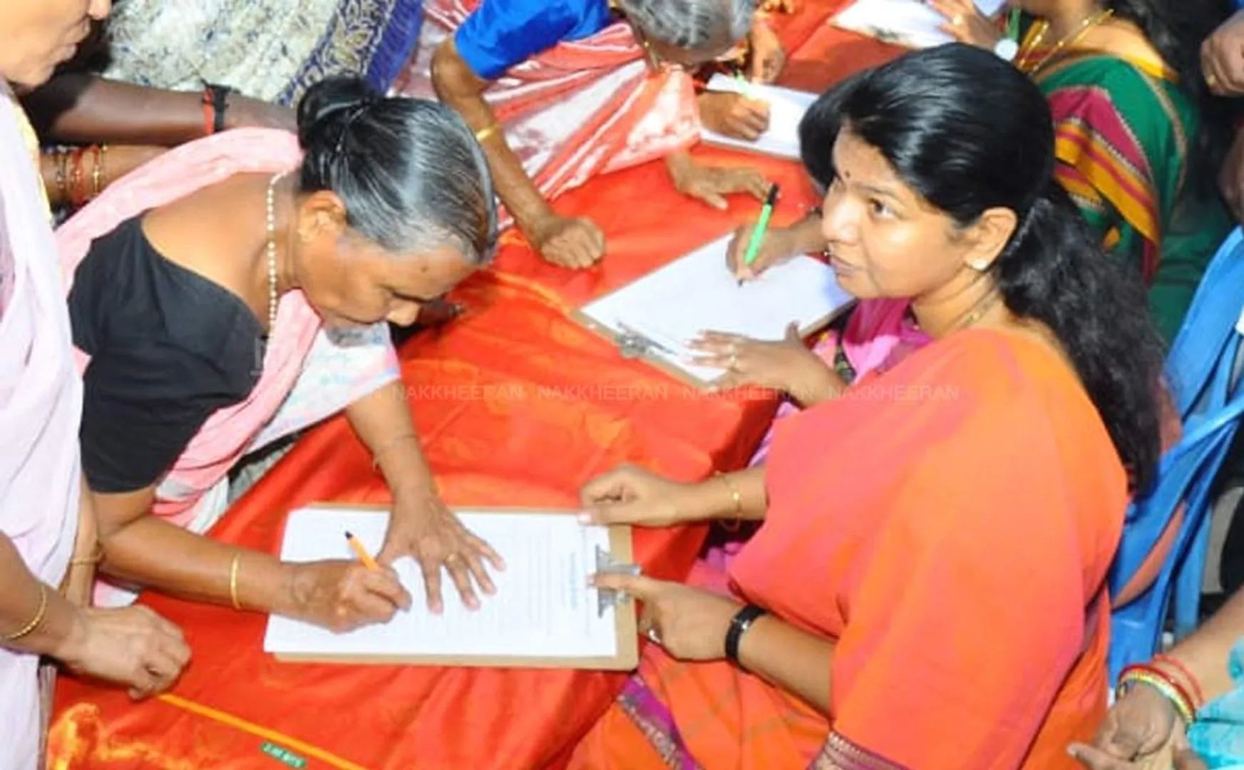 signature movement organized by kanimozhi 