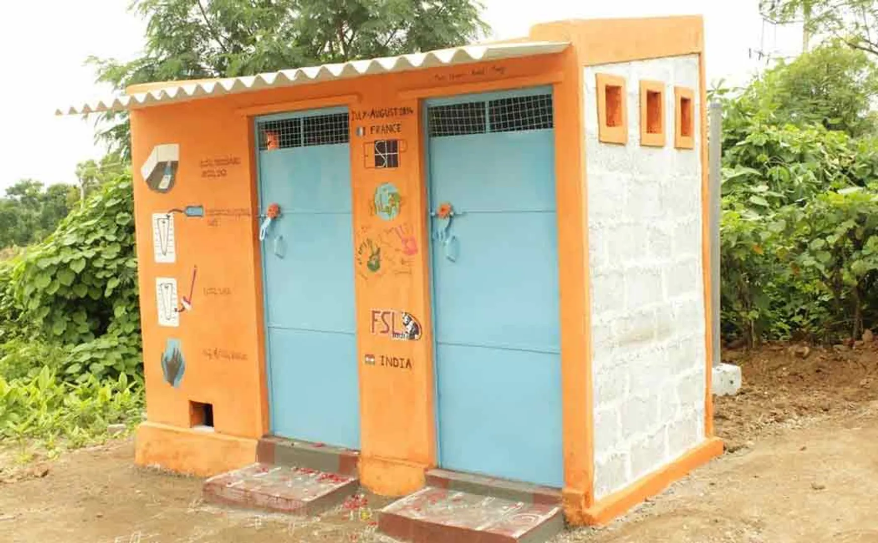 toilets constructed under swachh bharat is missing in madhyapradesh 