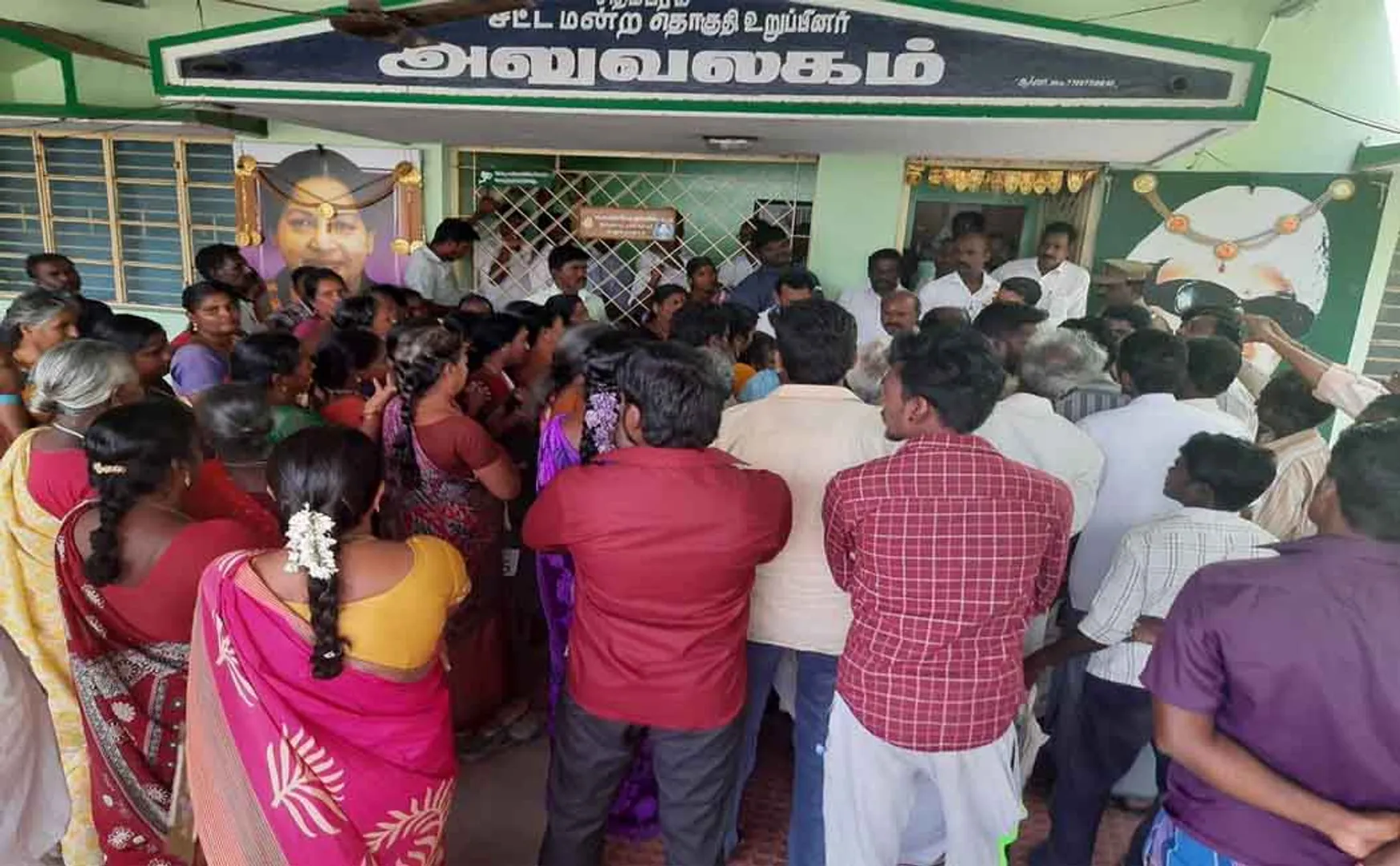 cuddalore district chidambaram MLA meet with peoples 