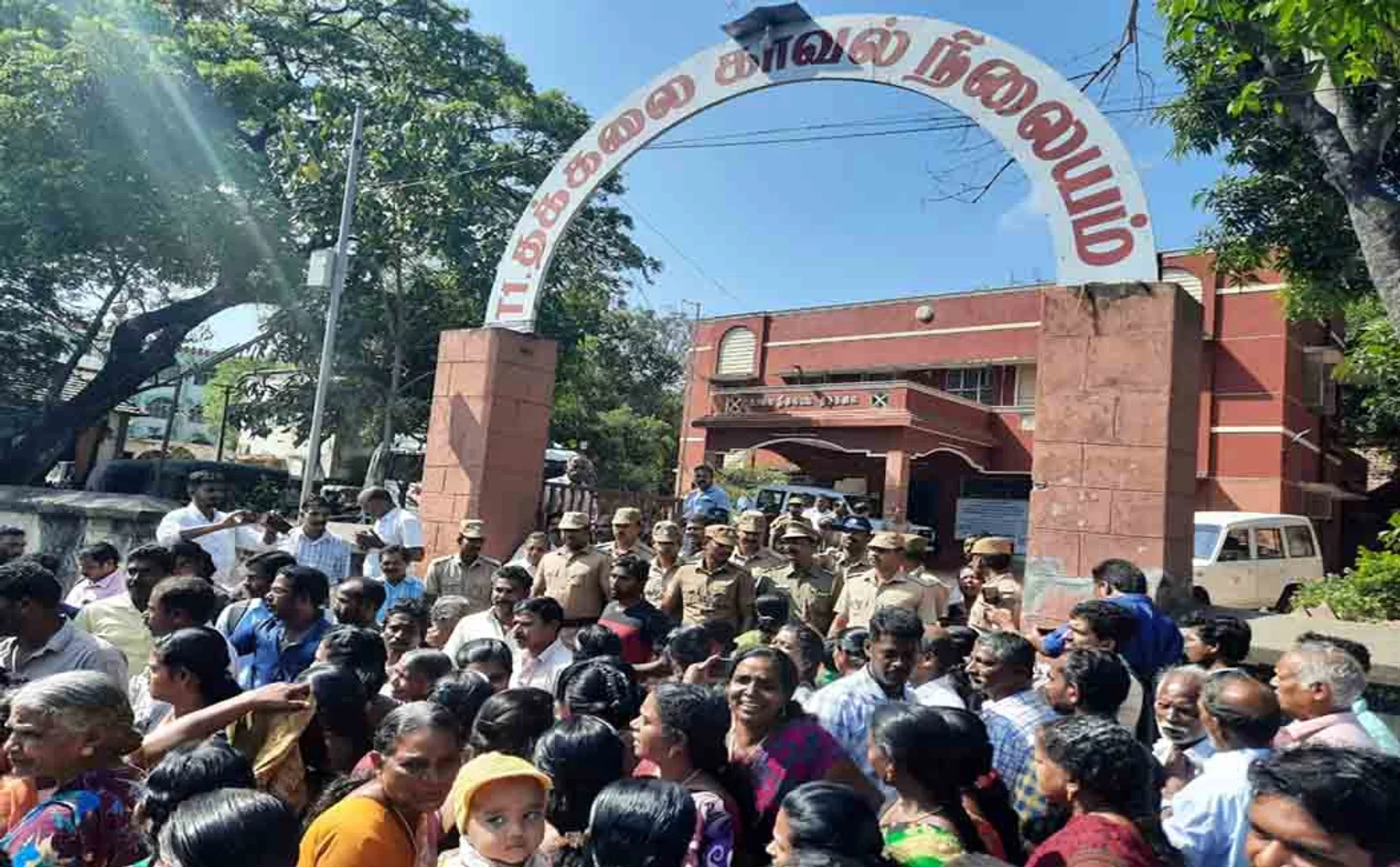kanyakumari government hospital incident relatives and mla police 