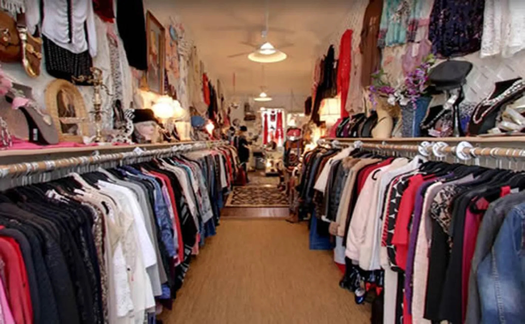 Salem Clothing stores