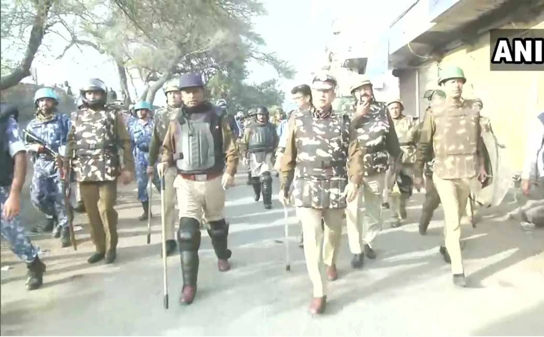 delhi issues police army forces 