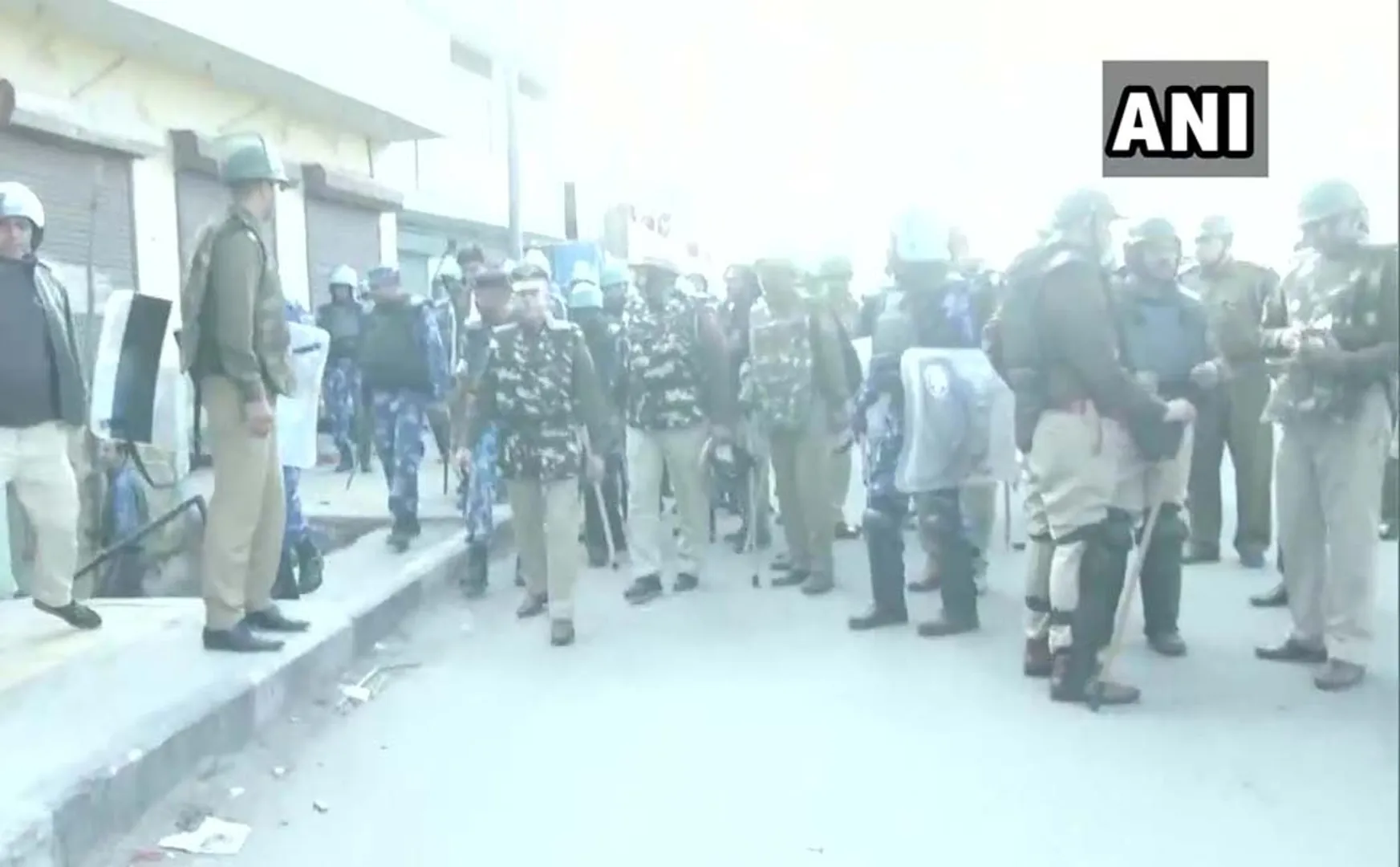 delhi incident police, army raid place along delhi 