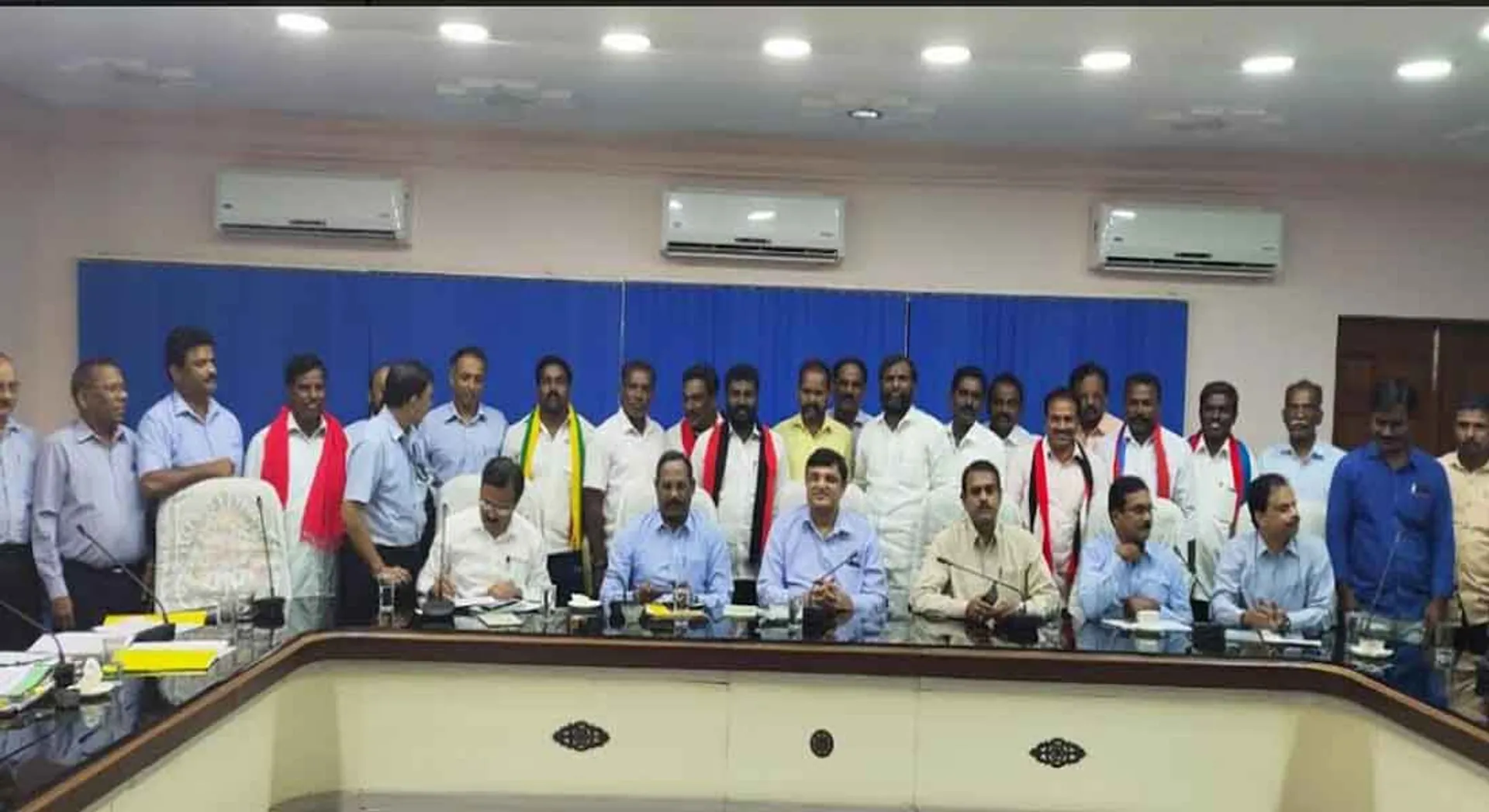 750 people in the first phase! 60% per year! NLC workers happy with the Permanent Agreement of Work!