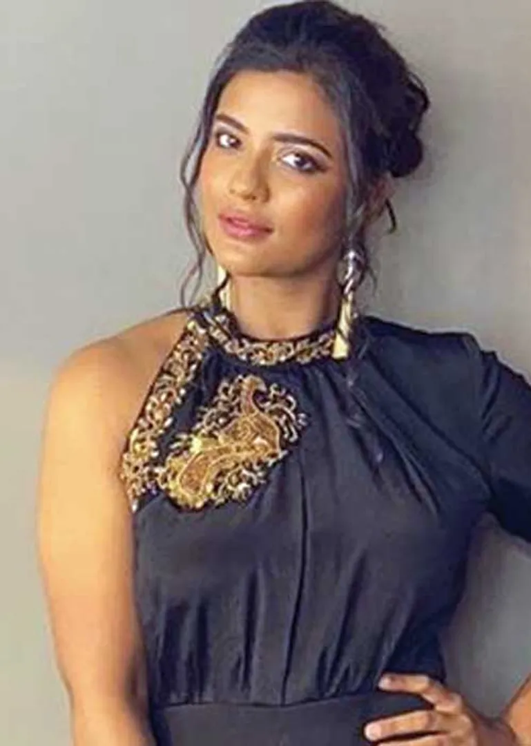 /idhalgal/cinikkuttu/i-will-not-be-set-it-aishwarya-rajesh-palich