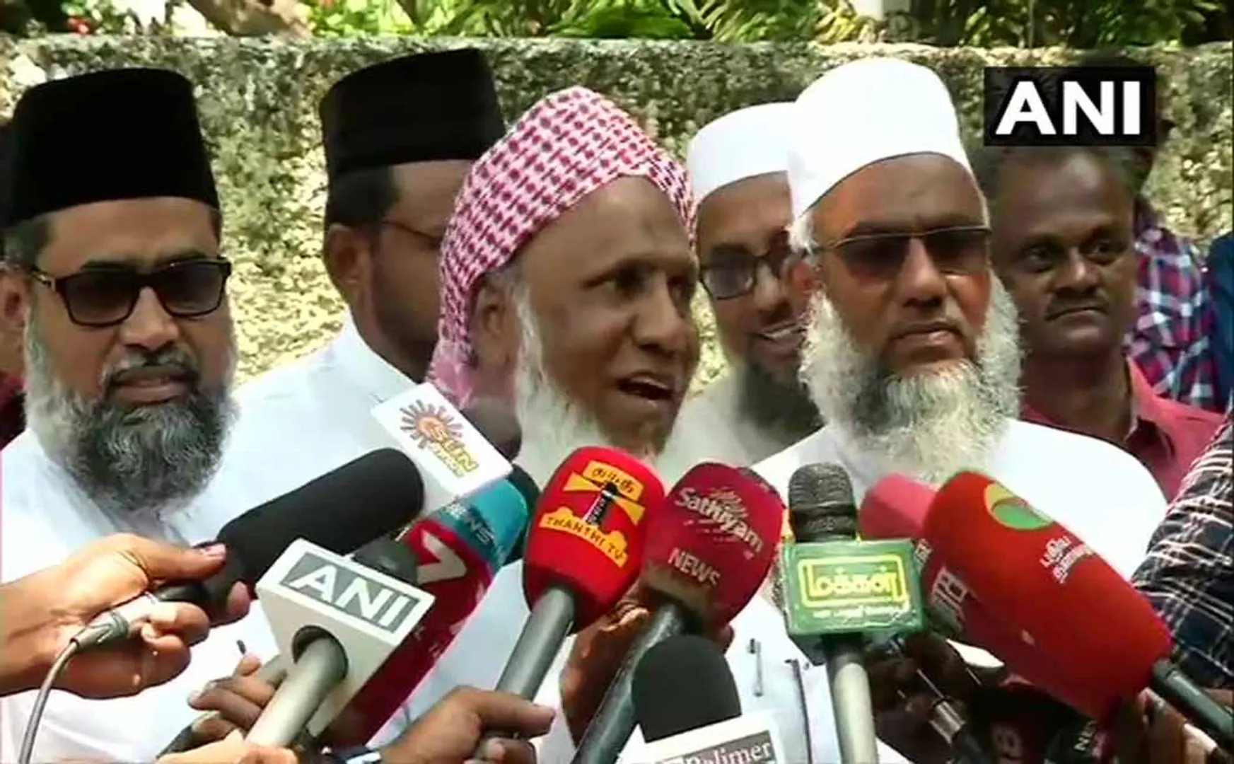 AFETR ACTOR RAJINIKANTH MEET PRESS MEET ISLAMIC LEADERS 