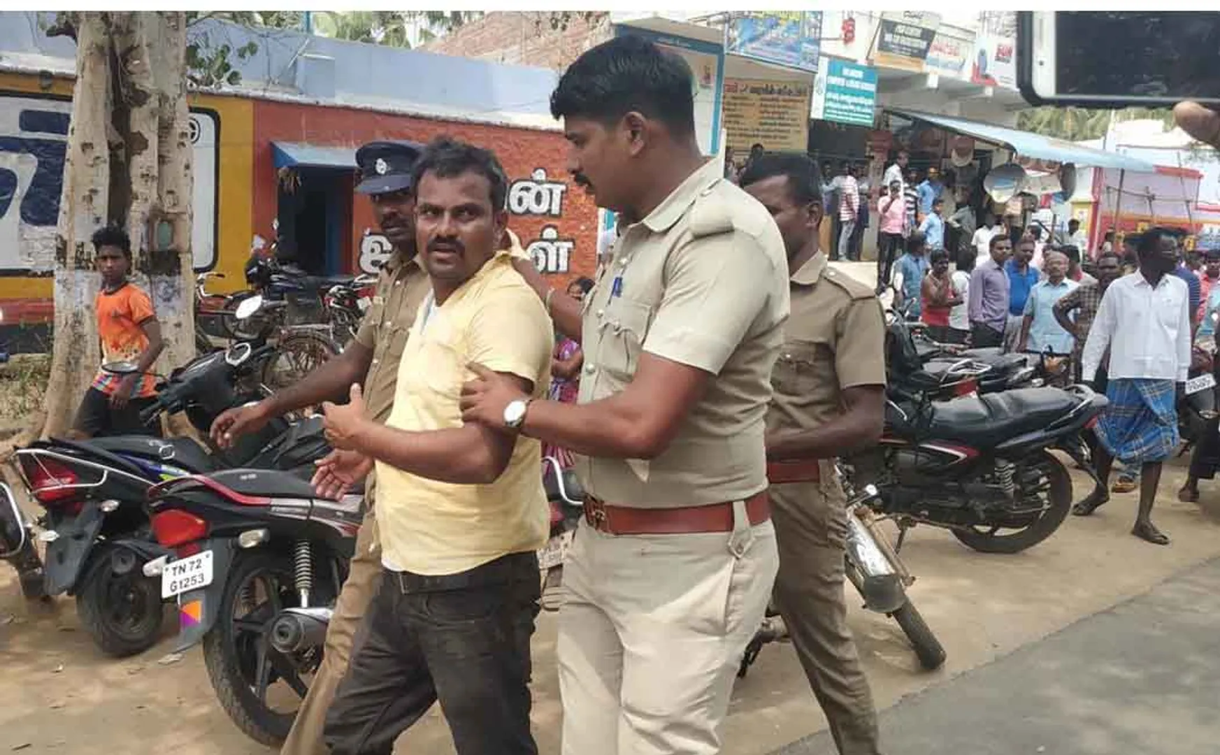 SANKARANKOVIL SCHOOLS STUDENTS DRINKS DRIVER ARRESTED POLICE 
