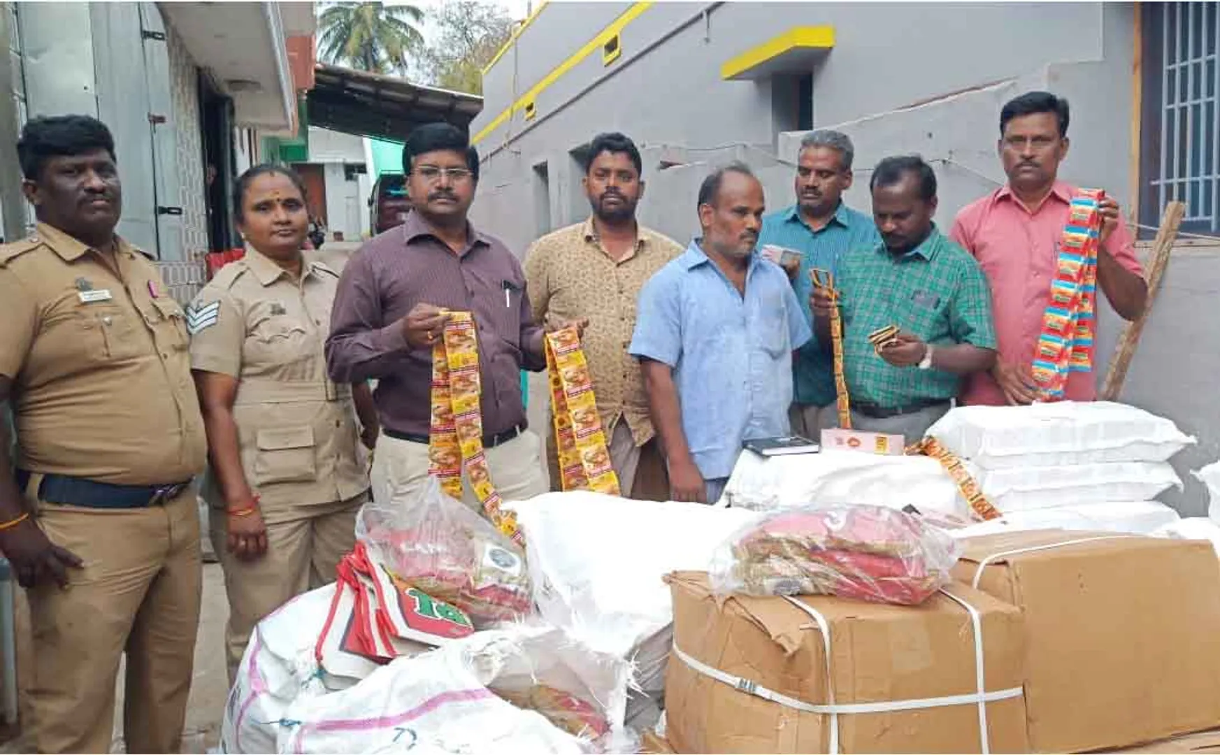 dindigul district raid fssai officers ilegal products seizured 