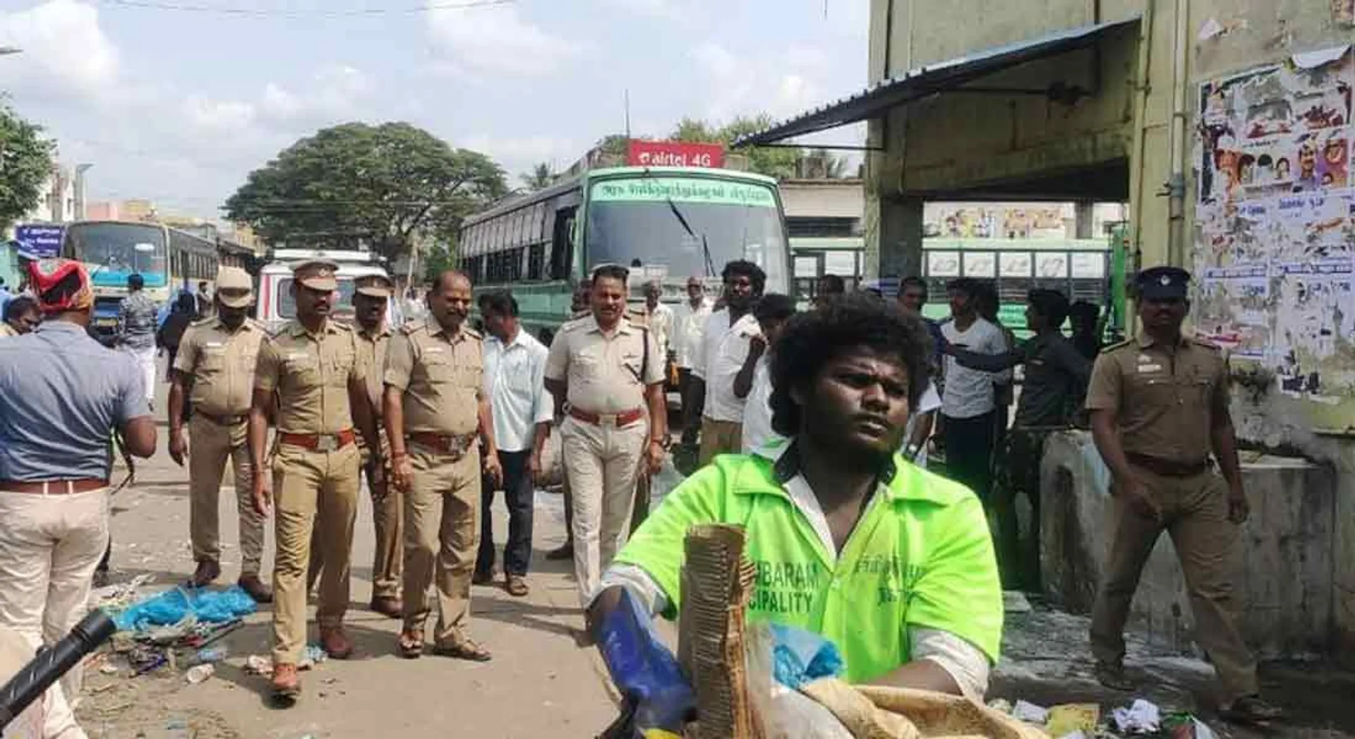  Disposal of disturbed shops at Chidambaram bus station