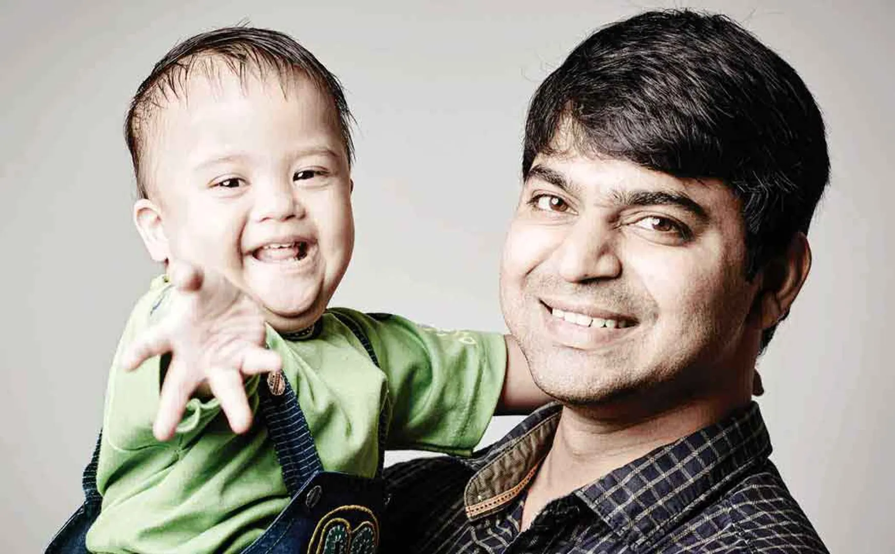 Pune Man got Best Mommy Of The World award