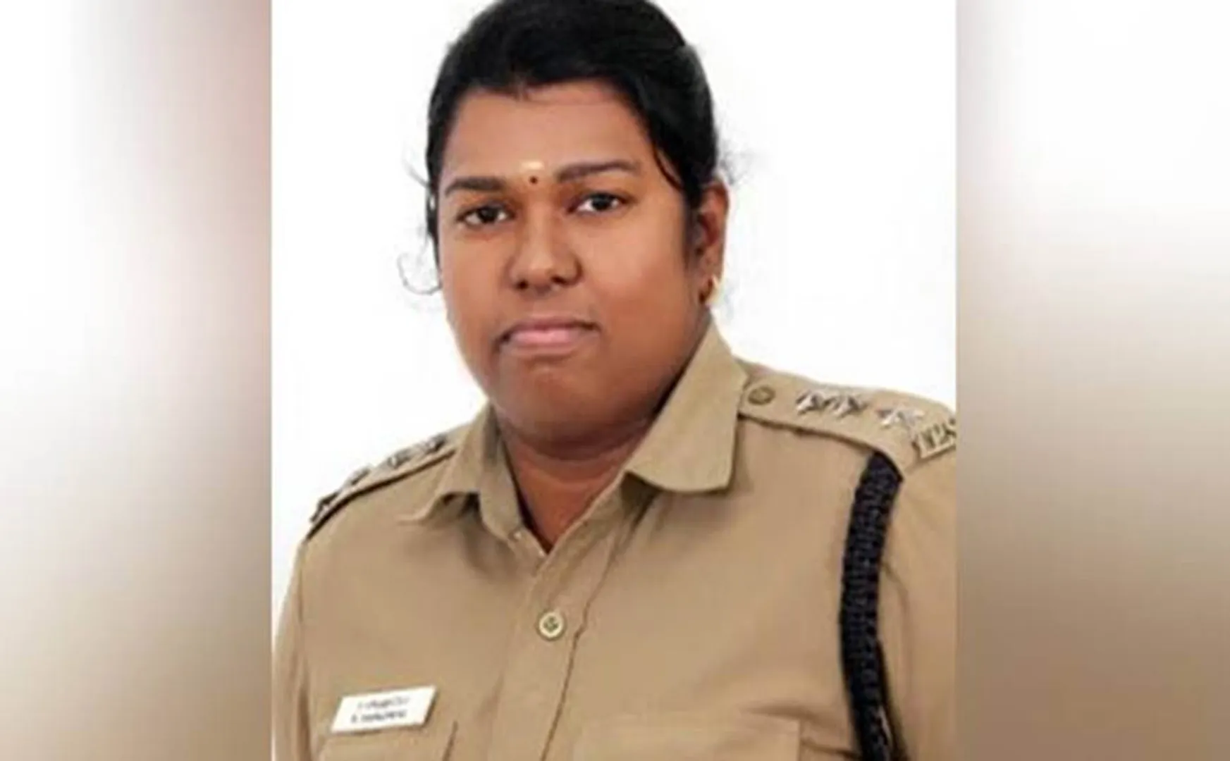 DSP Vishnupriya case issue  - police investigation into Vishnupriya father !