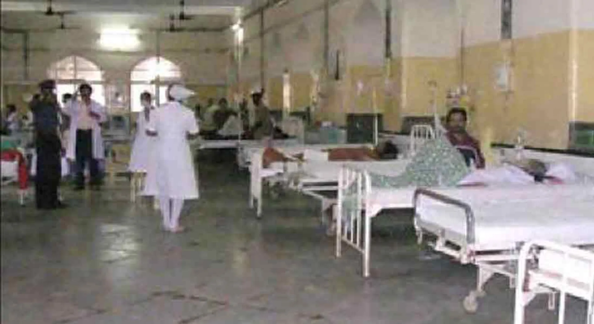 5 people escaped from corono care...
