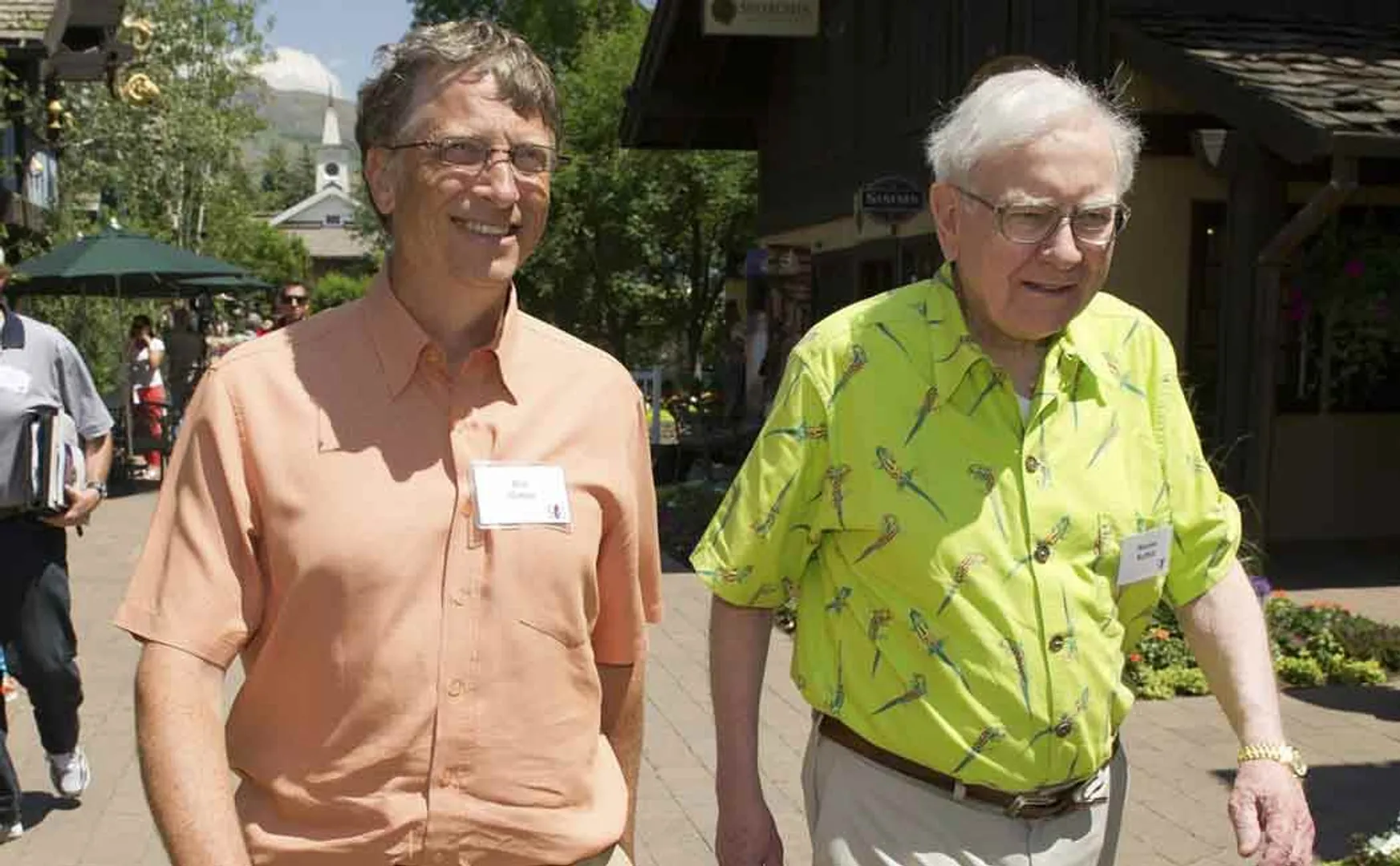 Bill Gates steps down from Microsoft board