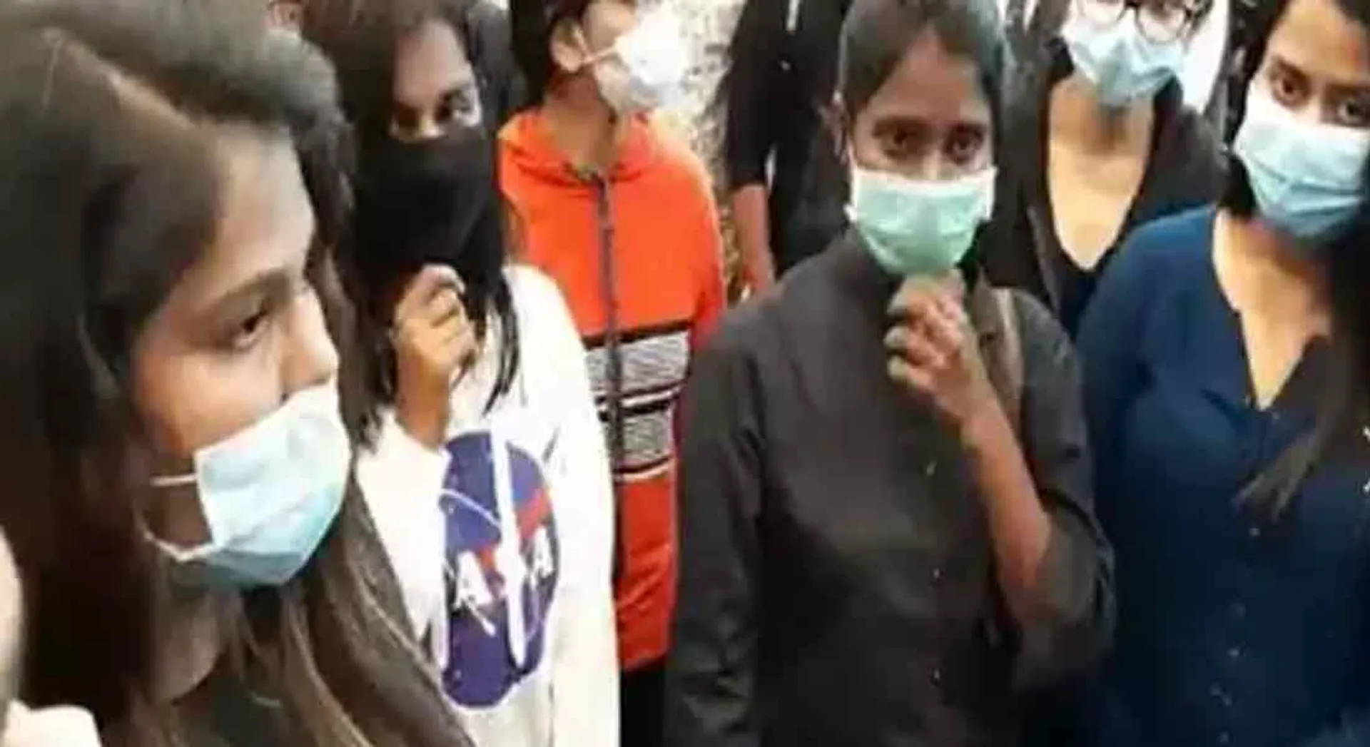Flight to rescue Indian students trapped in Malaysia