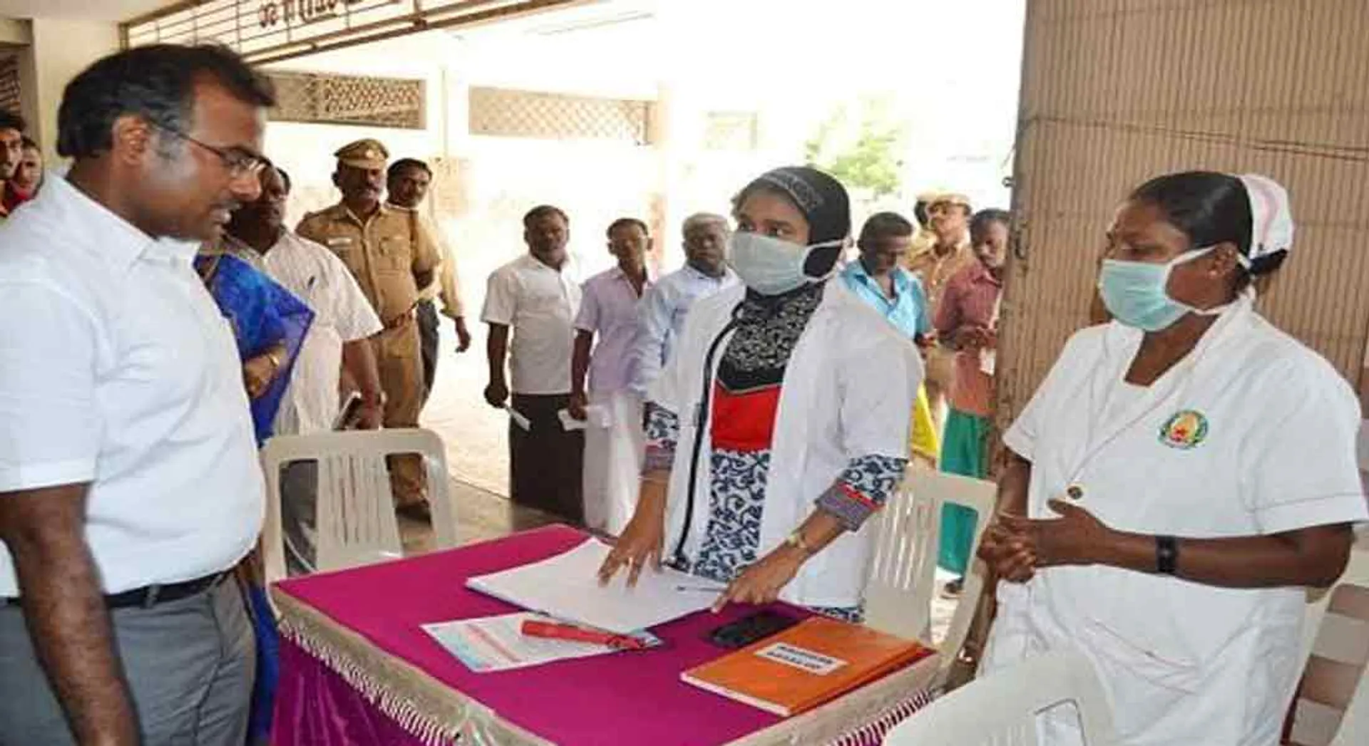  Corona blocking on Tamil Nadu border