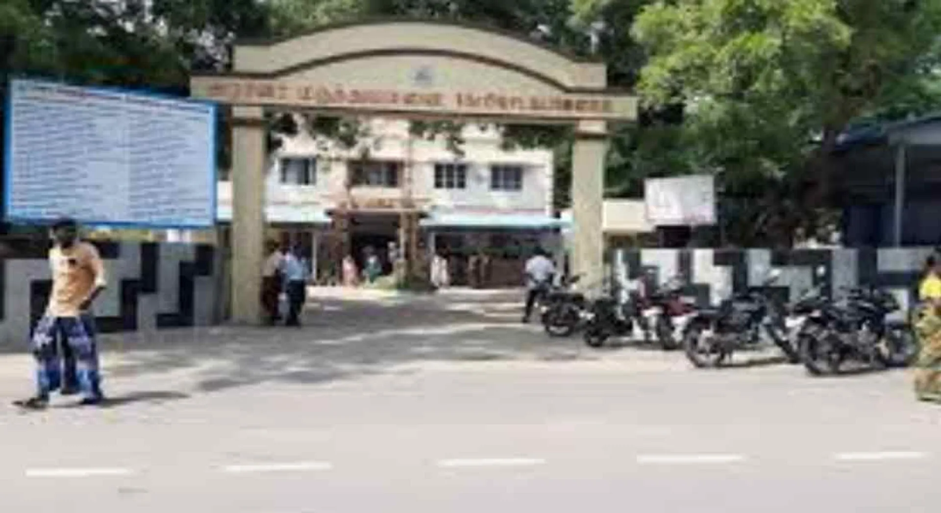 tailand people staying in Erode ... Intensive surveillance at the hospital