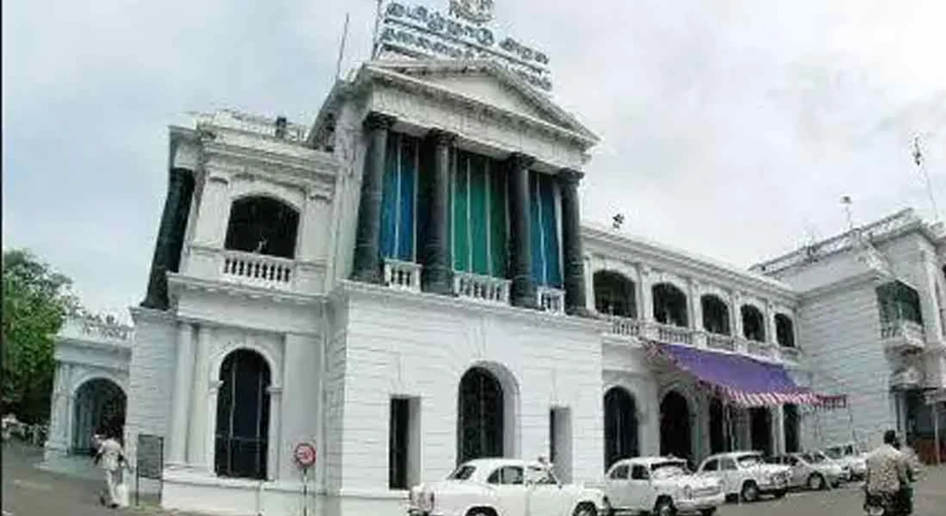 MLA Thanks to Chief Minister Edappadi in  "J" style 