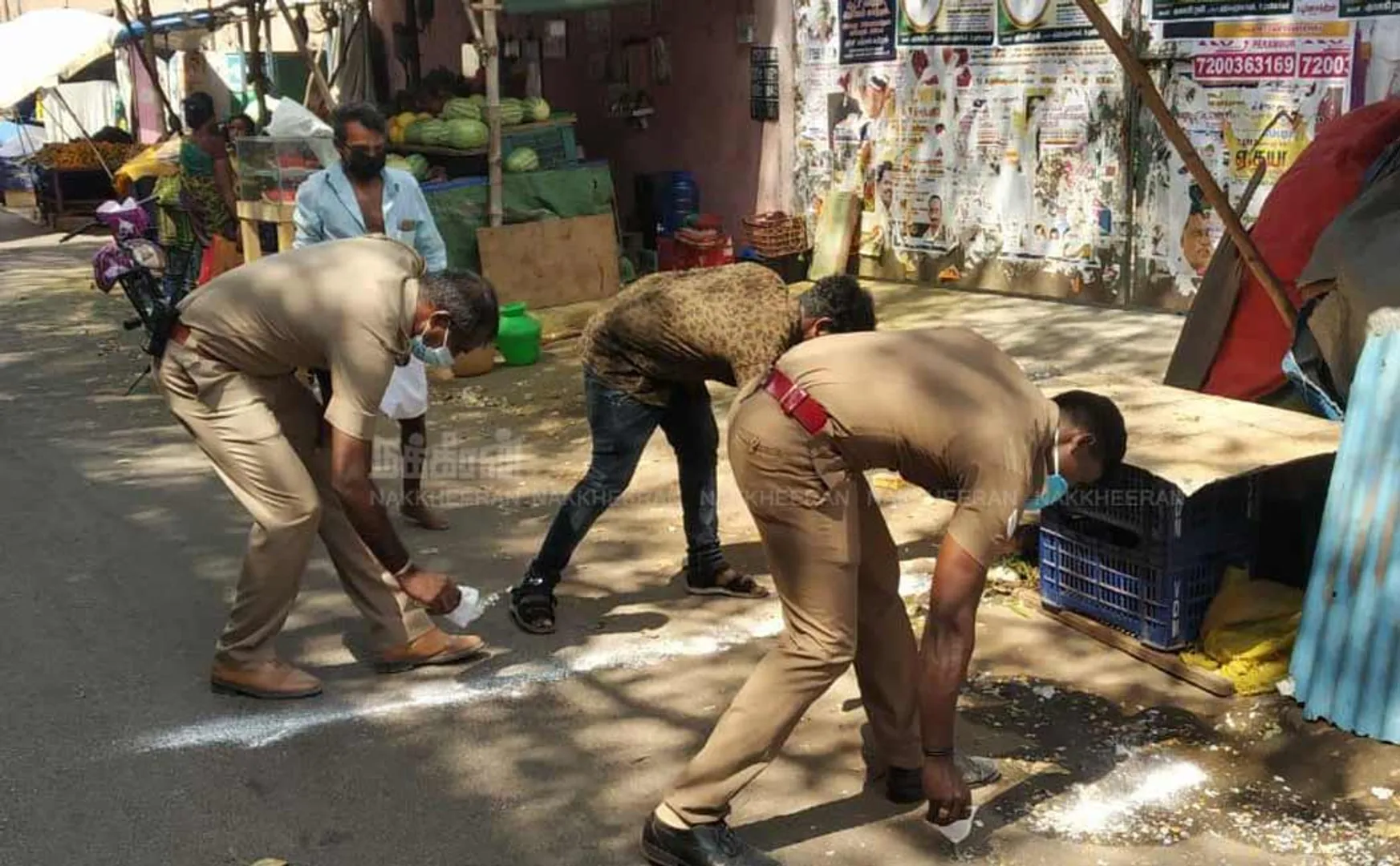 Tamilnadu police puts line for maintaining social distance 