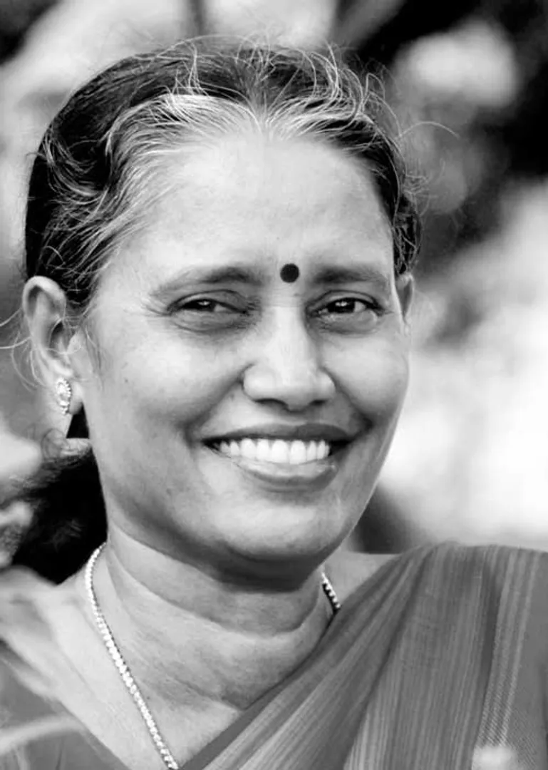 /idhalgal/eniya-utayam/jayasree-only-female-academy-award-winner