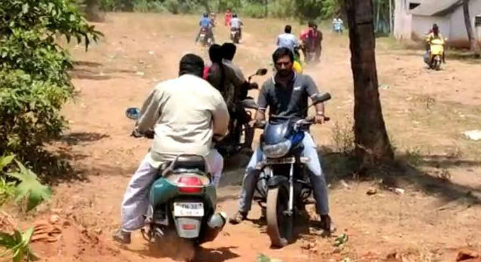  Eagle Team Of 50 Toolers To Catch Surrounding Persons ... - District SP Innovation