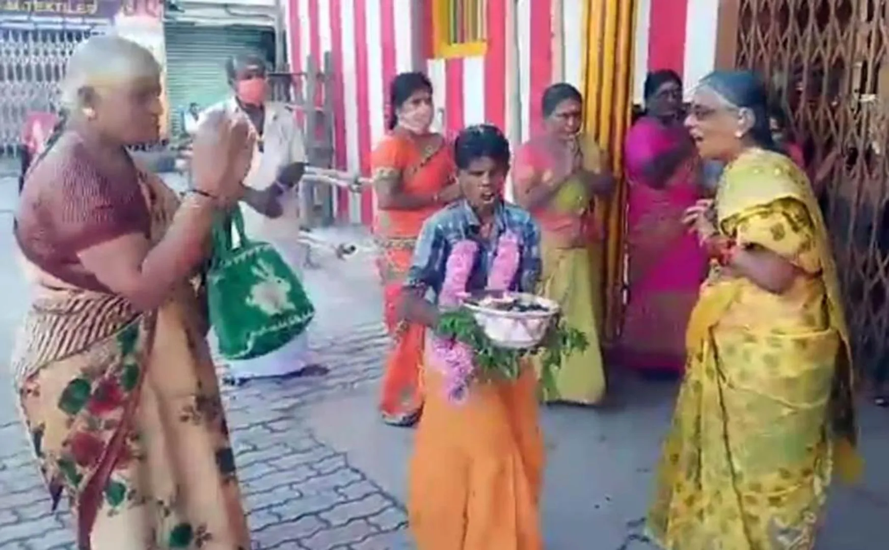corona prevention worship- Virudhunagar Mariamman Temple festival 
