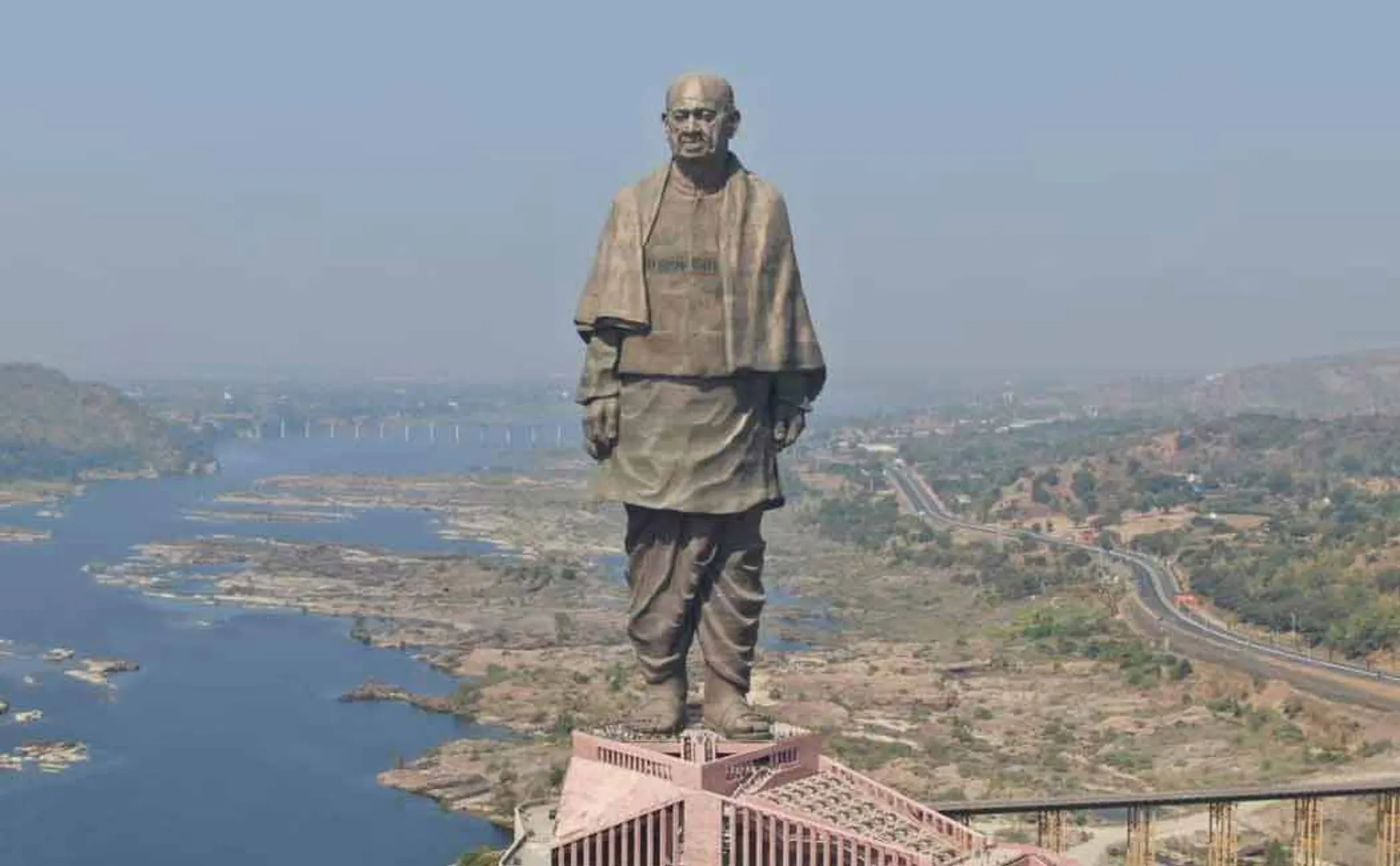 man puts ad on olx to sell statue of unity