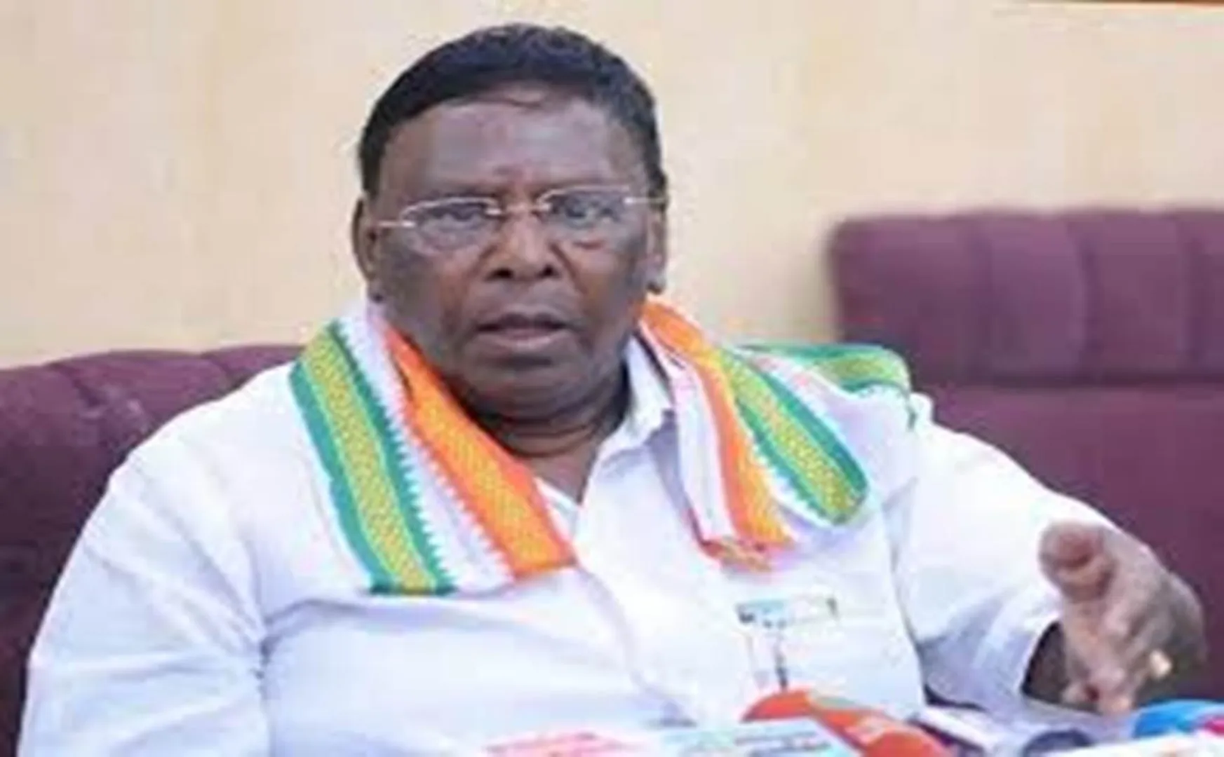  puducherry cm narayanasamy has ordered shops selling essential time control